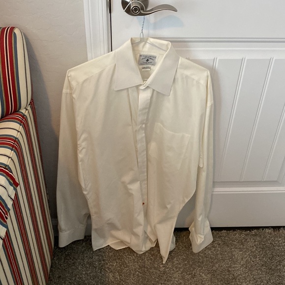 2 Custom Tailored Suits & 4 Shirts - Stuart Felman's Hong Kong Tailors - Picture 8 of 11